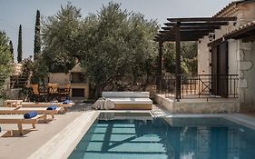 Viatzo Villas - Eclectic Villas With Heated Saltwater Pools